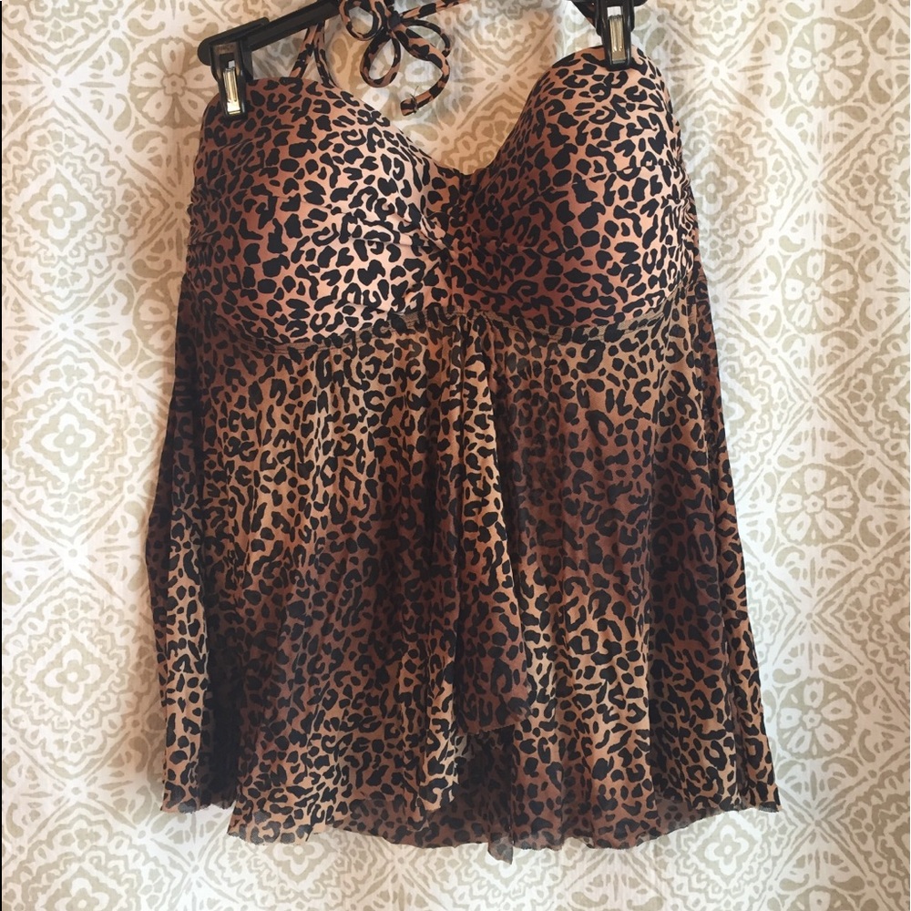Women’s leopard print tankini